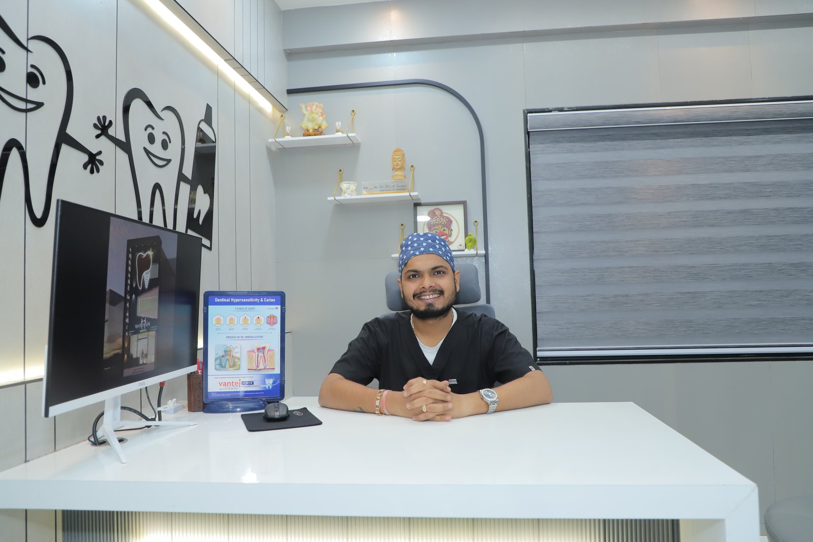 Best Dnetal Hospital in Gujarat's Team